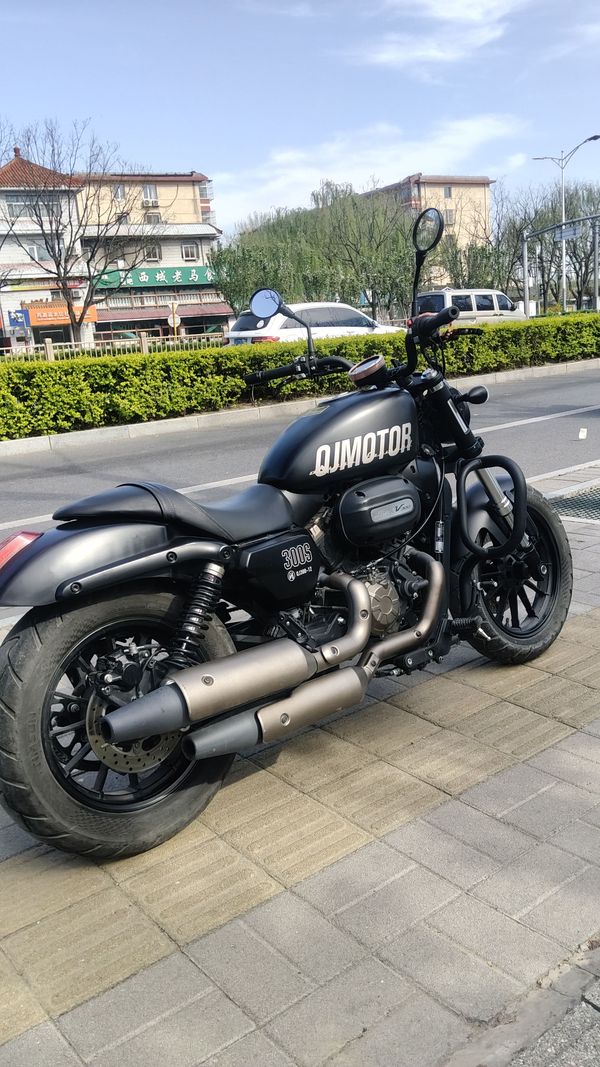 二手QJMOTOR闪300