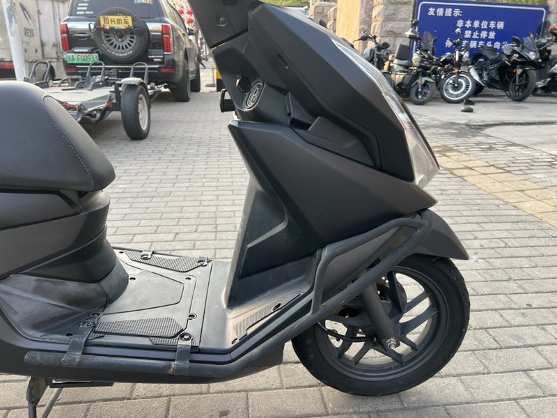 二手五羊本田NX125