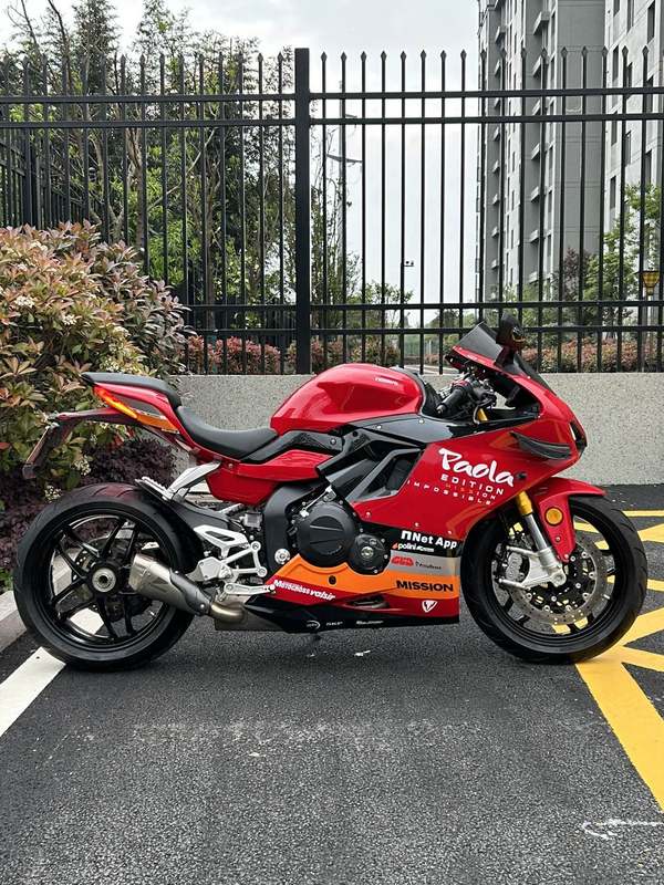 二手摩迪威800RS