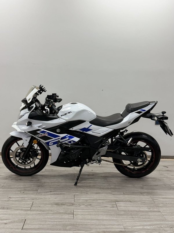 二手豪爵铃木GSX250R
