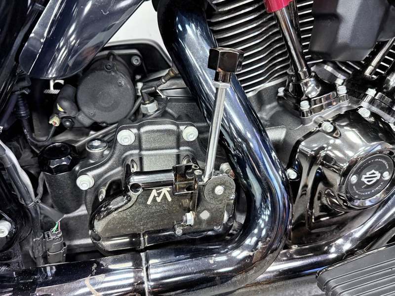 二手哈雷戴维森公路滑翔 Road Glide