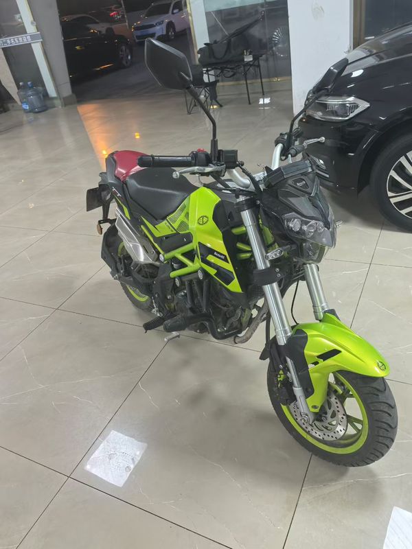 二手贝纳利小暴龙TNT125