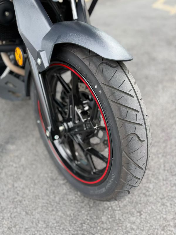 二手豪爵铃木DL250