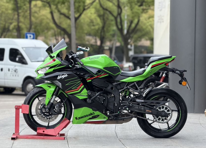 二手川崎ZX-4R