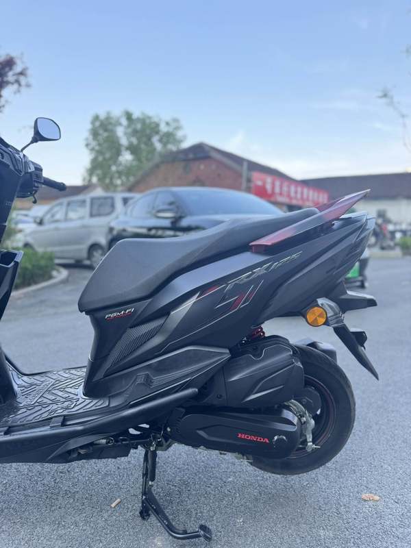 二手新大洲本田裂行 RX125Fi