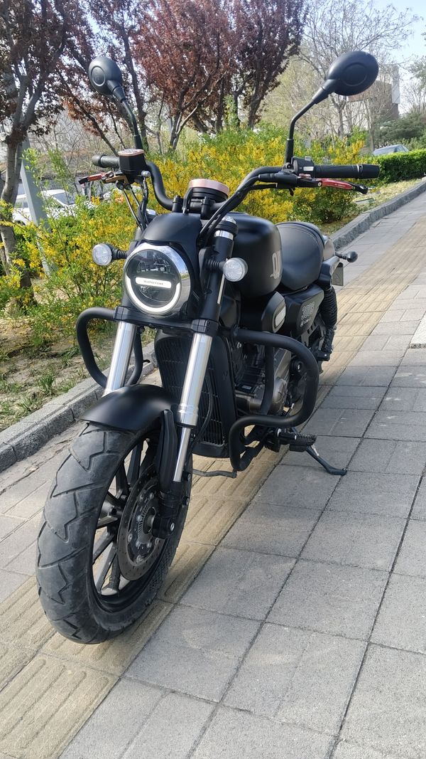 二手QJMOTOR闪300