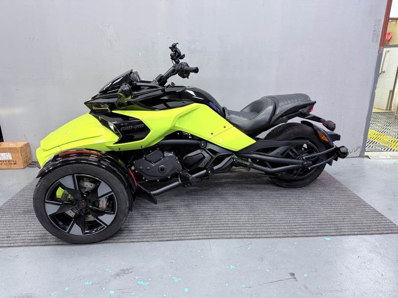 二手庞巴迪Spyder F3 