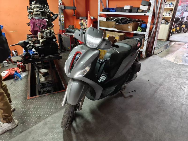 二手比亚乔Medley 150