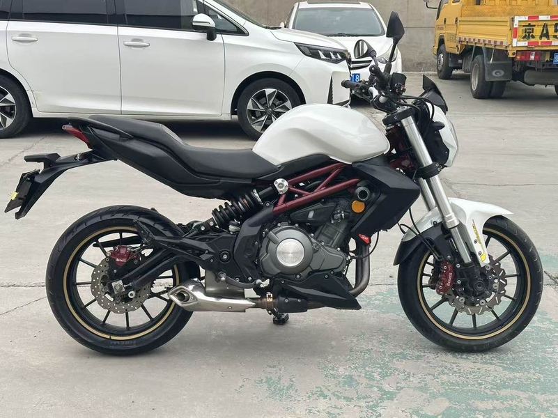 二手贝纳利蓝宝龙 BN302S