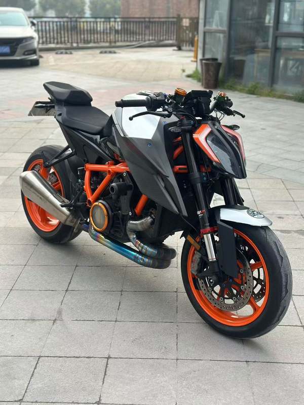 二手KTMR2R1290 Super Duke