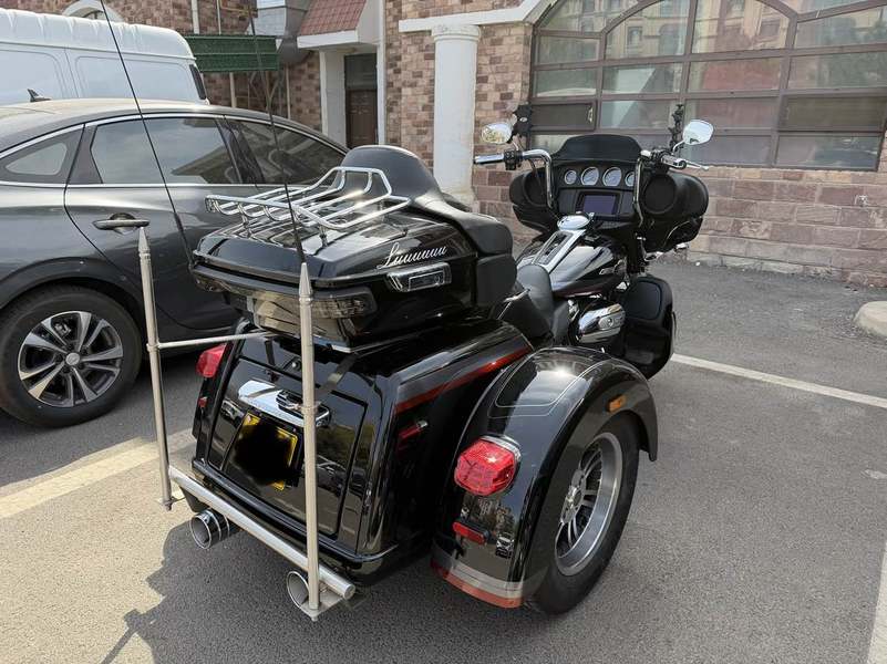 二手哈雷戴维森Tri Glide