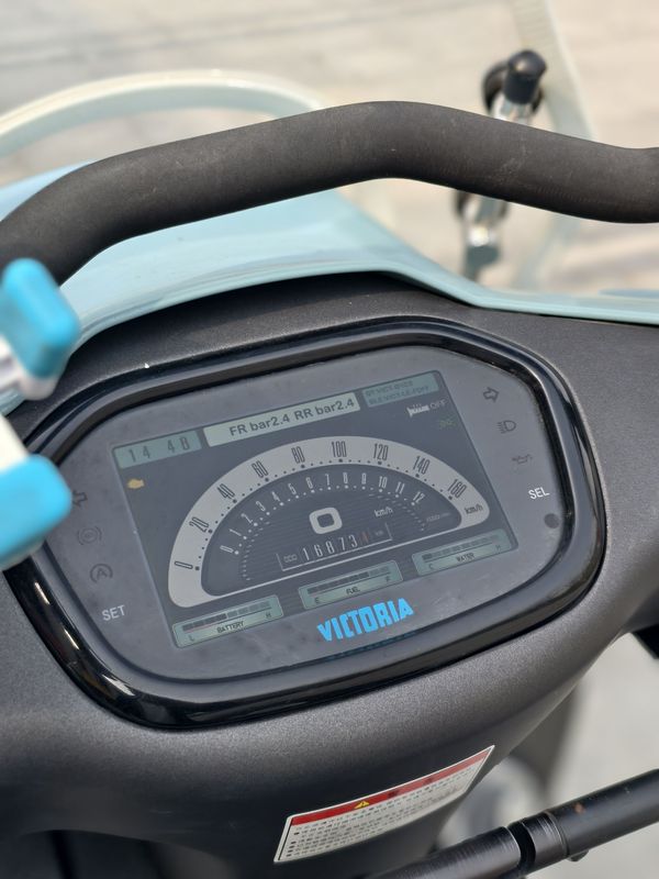 二手维多利亚Sixties 250Si