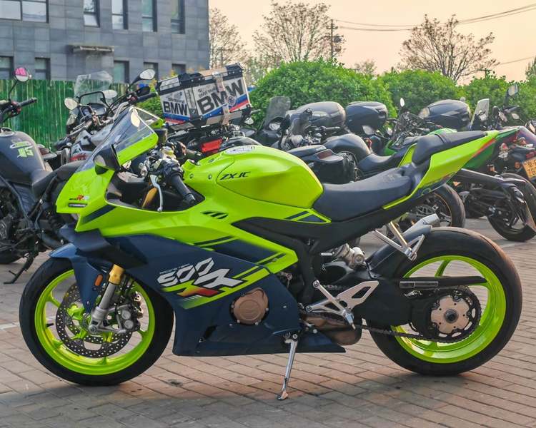 二手张雪机车500RR