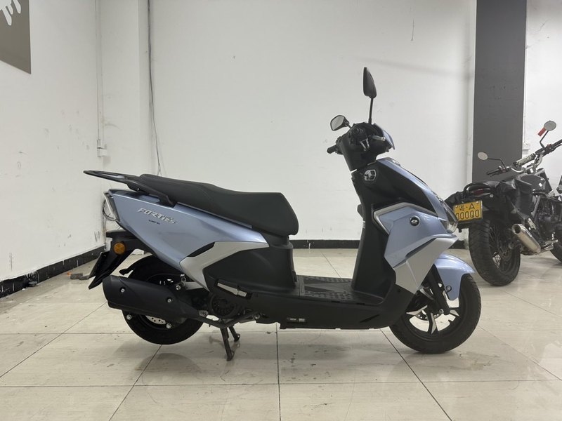 二手QJMOTOR鸿125