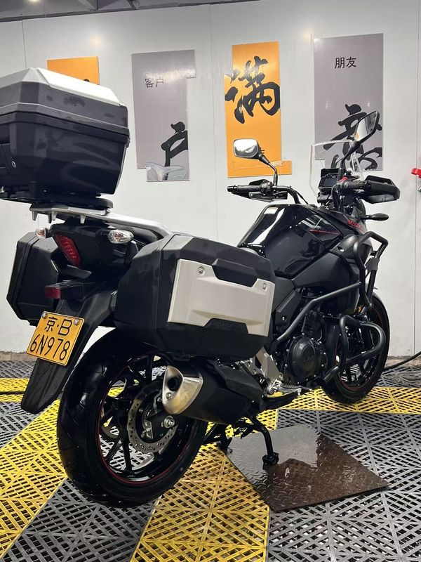 二手豪爵铃木DL250