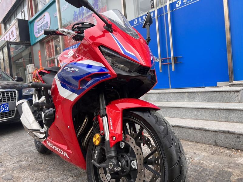 二手本田CBR400R