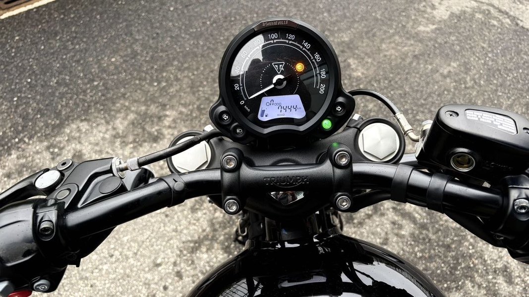 二手凯旋Bonneville Bobber