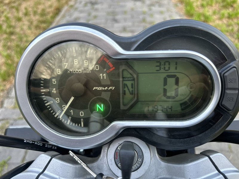 二手五羊本田鸷道 CB190SS