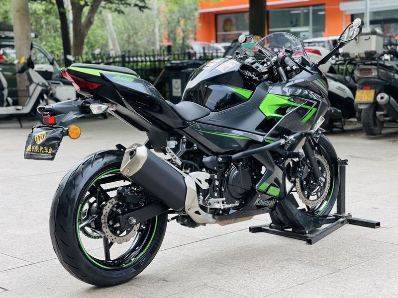 二手川崎Ninja 400