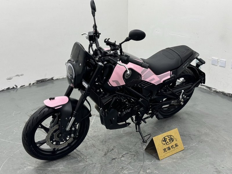 二手贝纳利幼狮 Leoncino 150