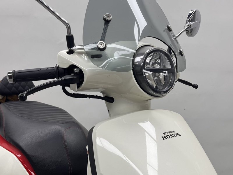 二手新大洲本田NS125LA