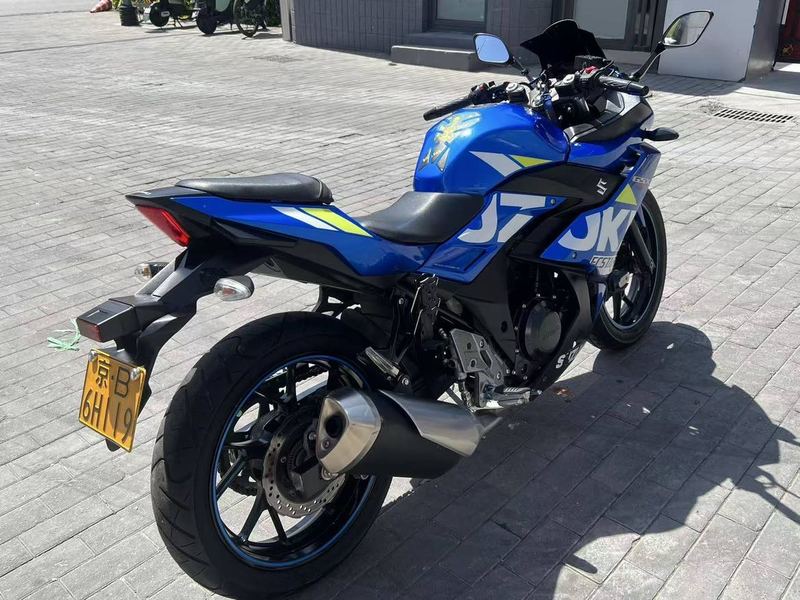 二手豪爵铃木GSX250R