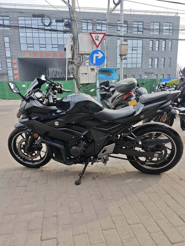 二手豪爵铃木GSX250R
