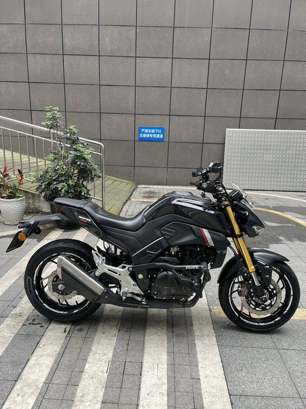 二手豪爵XCR300