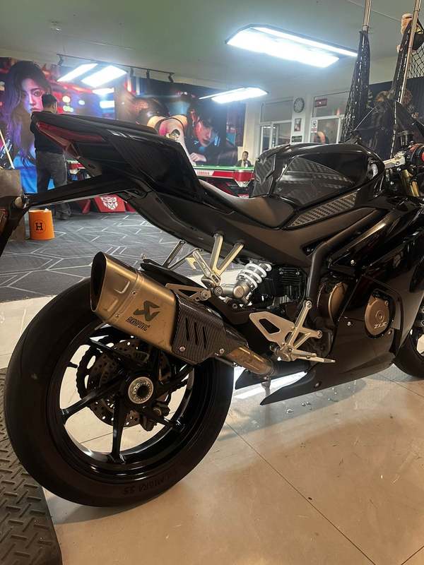 二手张雪机车500RR