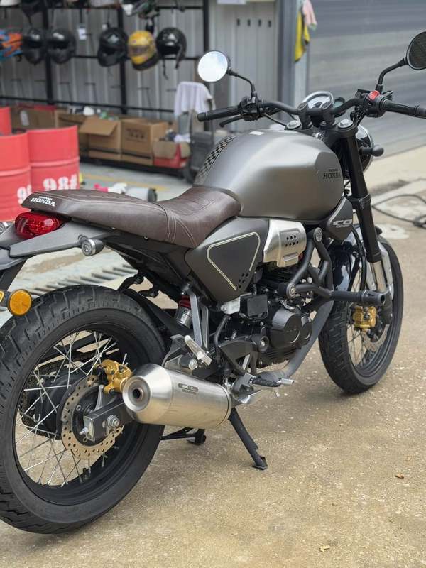 二手五羊本田鸷道 CB190SS