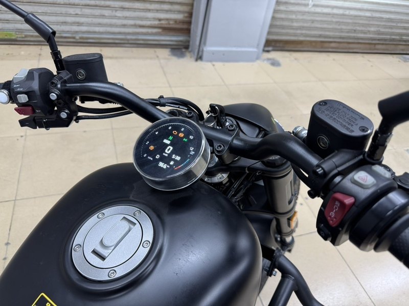 二手QJMOTOR闪300
