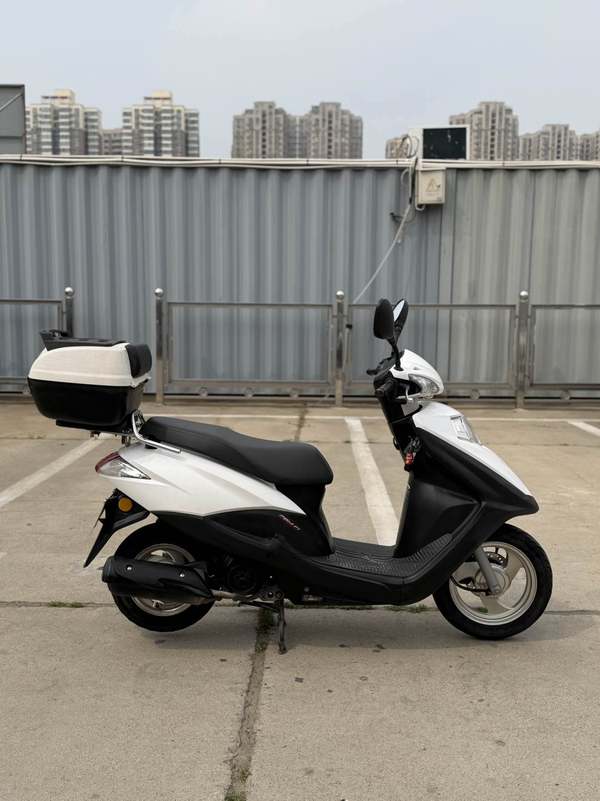 二手五羊本田SCR 喜鲨125