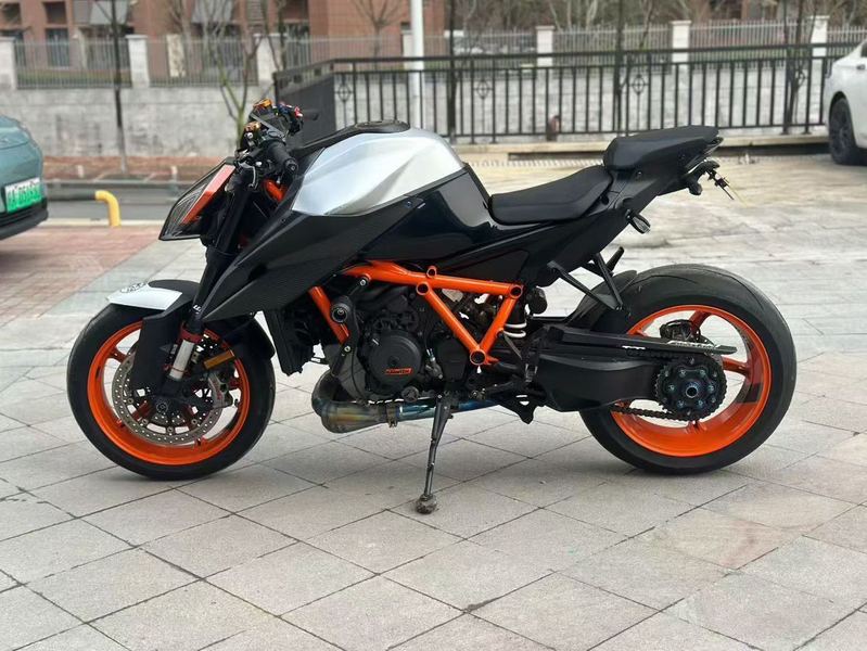二手KTMR2R1290 Super Duke
