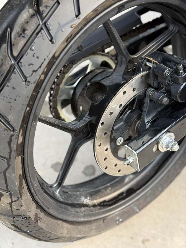 二手济南铃木极客飒 Gixxer 155