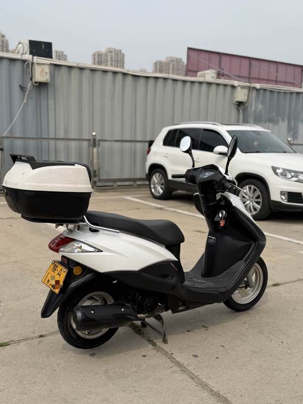 二手五羊本田SCR 喜鲨125