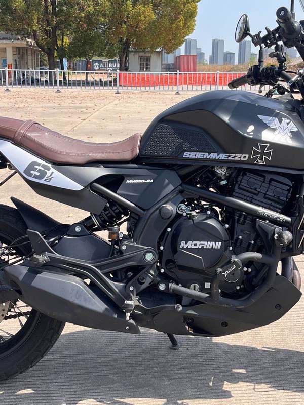 二手摩托莫里尼赛文佐6½