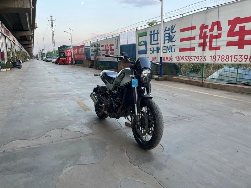 二手贝纳利幼狮 Leoncino 500