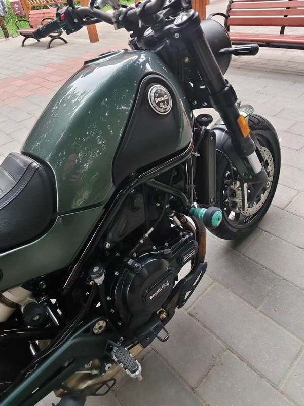 二手贝纳利幼狮 Leoncino 500