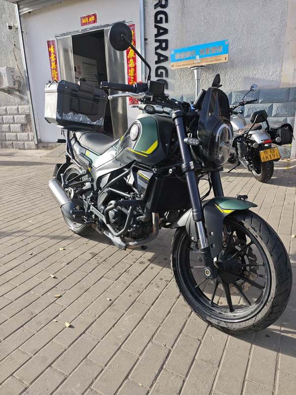 二手贝纳利幼狮 Leoncino 250