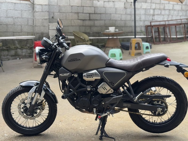 二手五羊本田鸷道 CB190SS