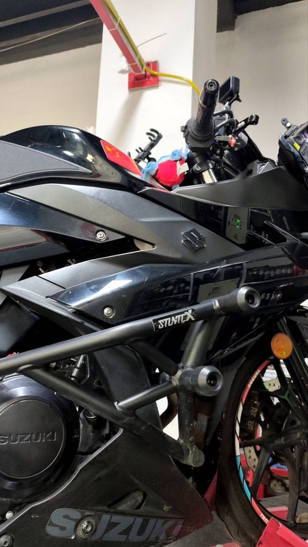 二手豪爵铃木GSX250R