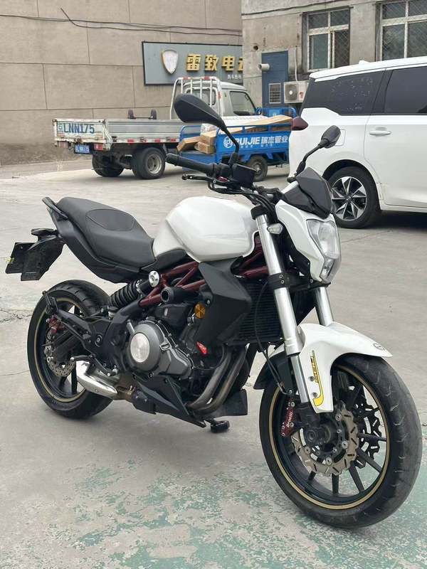 二手贝纳利蓝宝龙 BN302S