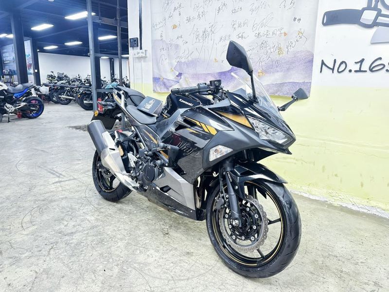 二手川崎Ninja 400