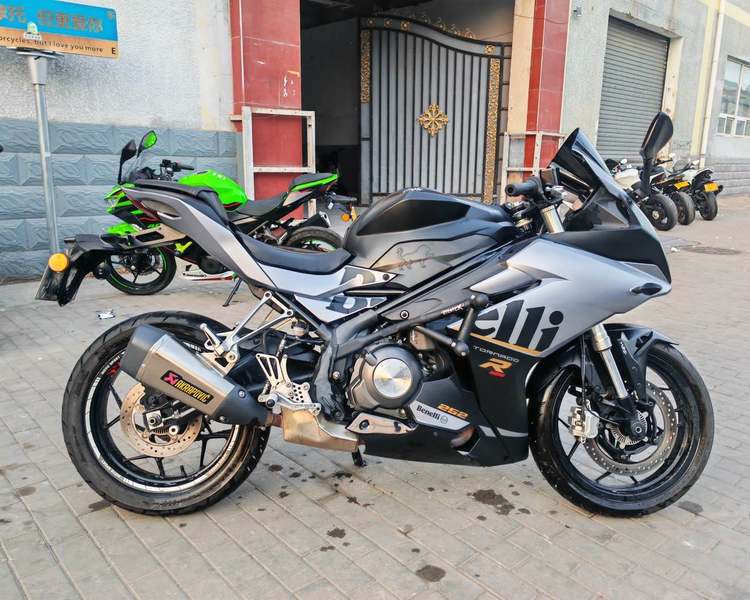 二手贝纳利龙卷风 Tornado 252R