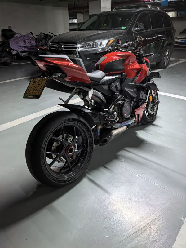 二手杜卡迪Street Fighter V2