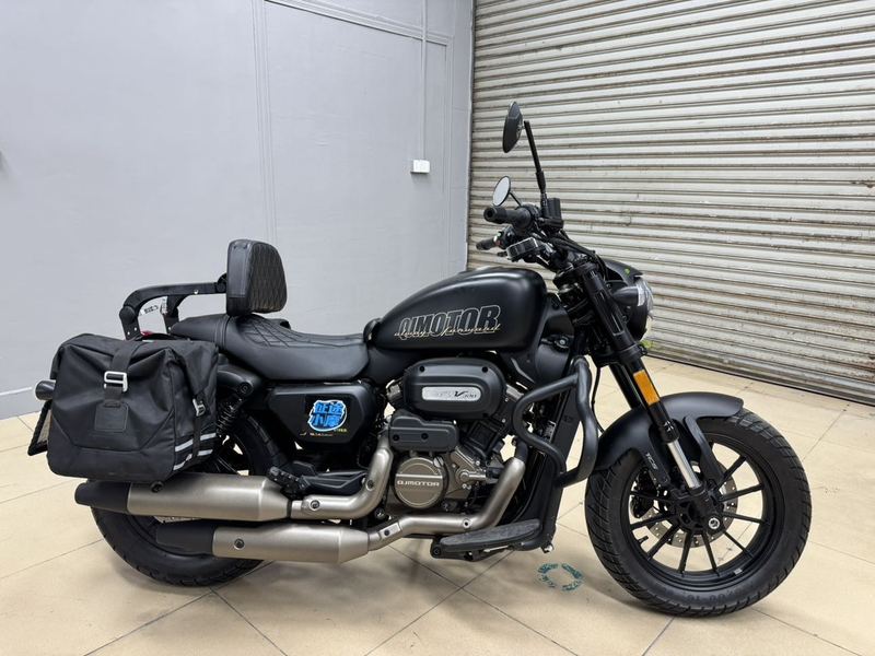 二手QJMOTOR闪300