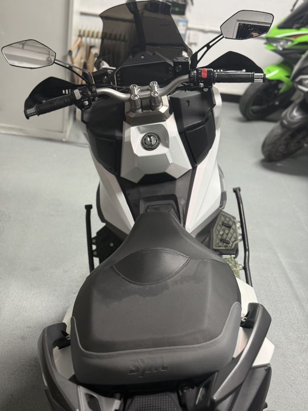 二手三阳哈士奇 Husky ADV300