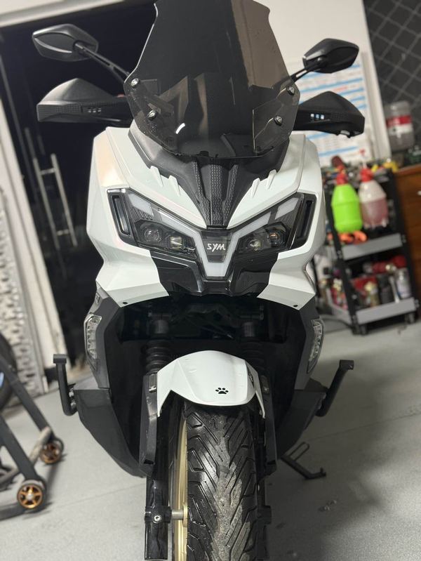 二手三阳哈士奇 Husky ADV300