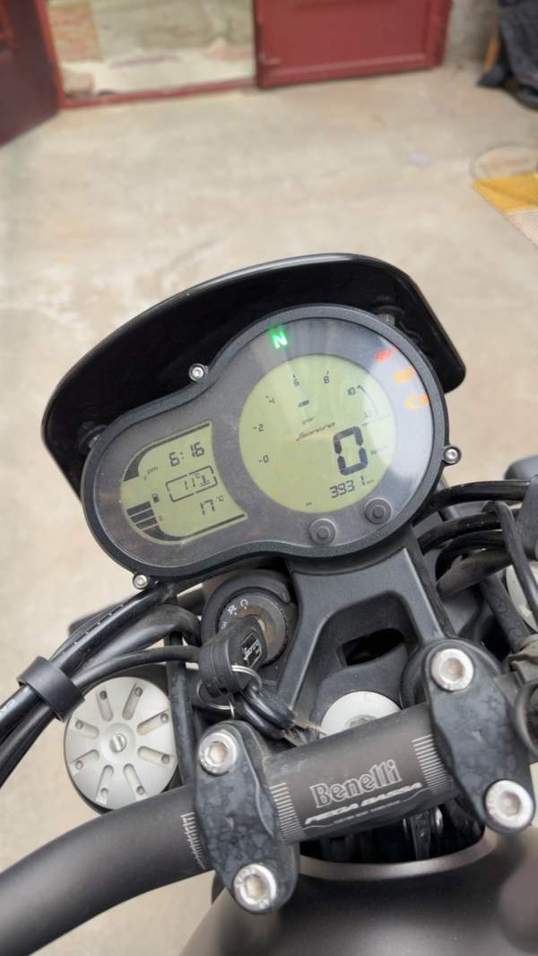 二手贝纳利幼狮 Leoncino 500