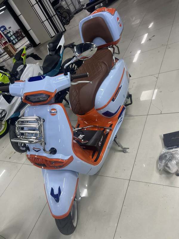 二手维多利亚Sixties 250Si